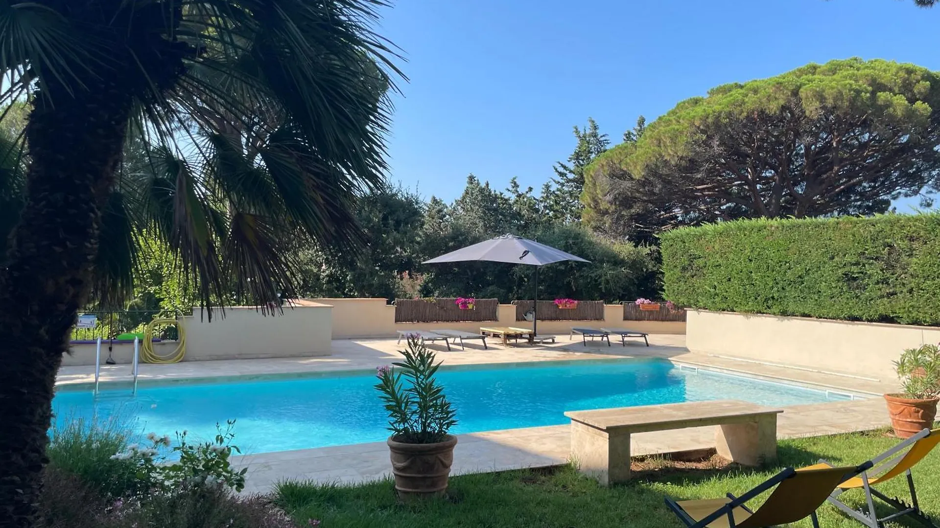 Penzion Hotel La Beluga Sainte-Maxime
